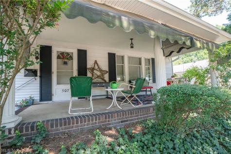507 W Maple Street North Canton OH 44720