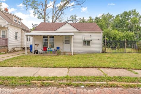 12612 Firsby Avenue Cleveland OH 44135