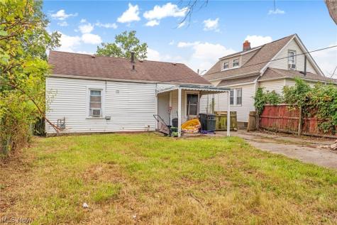 12612 Firsby Avenue Cleveland OH 44135