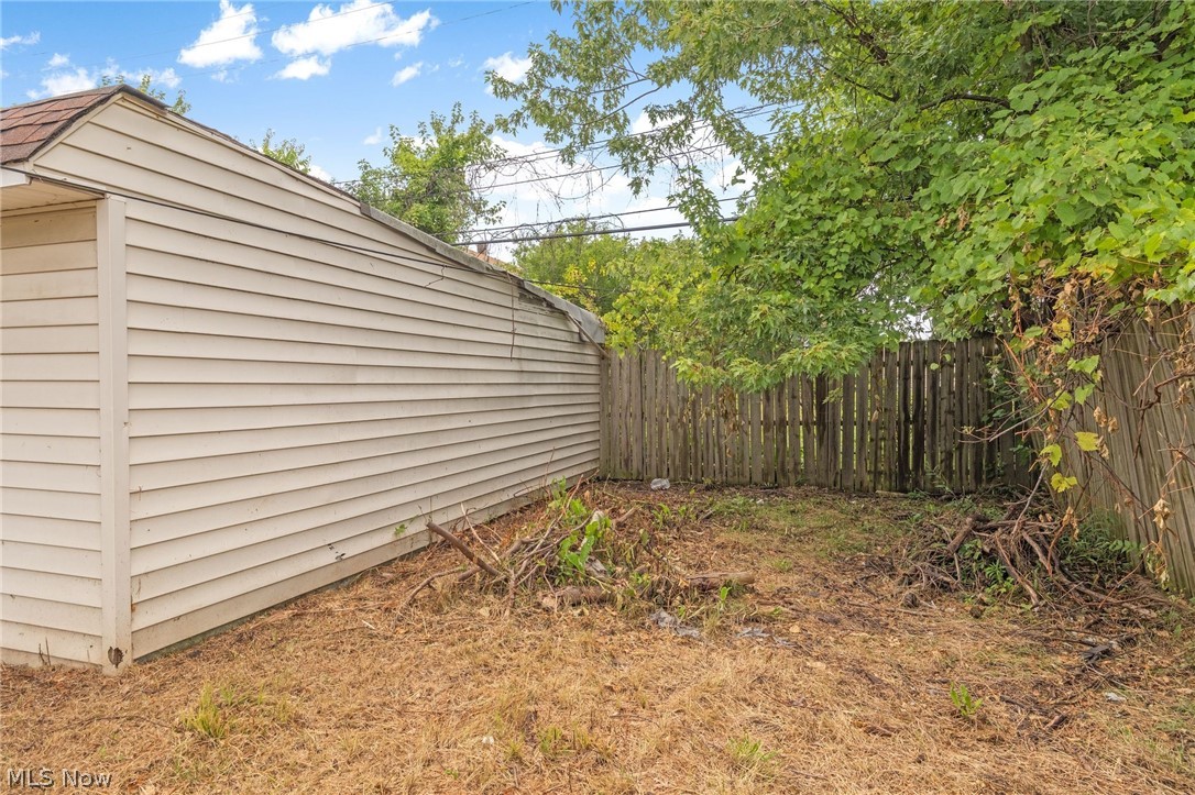 12612 Firsby Avenue Cleveland OH 44135