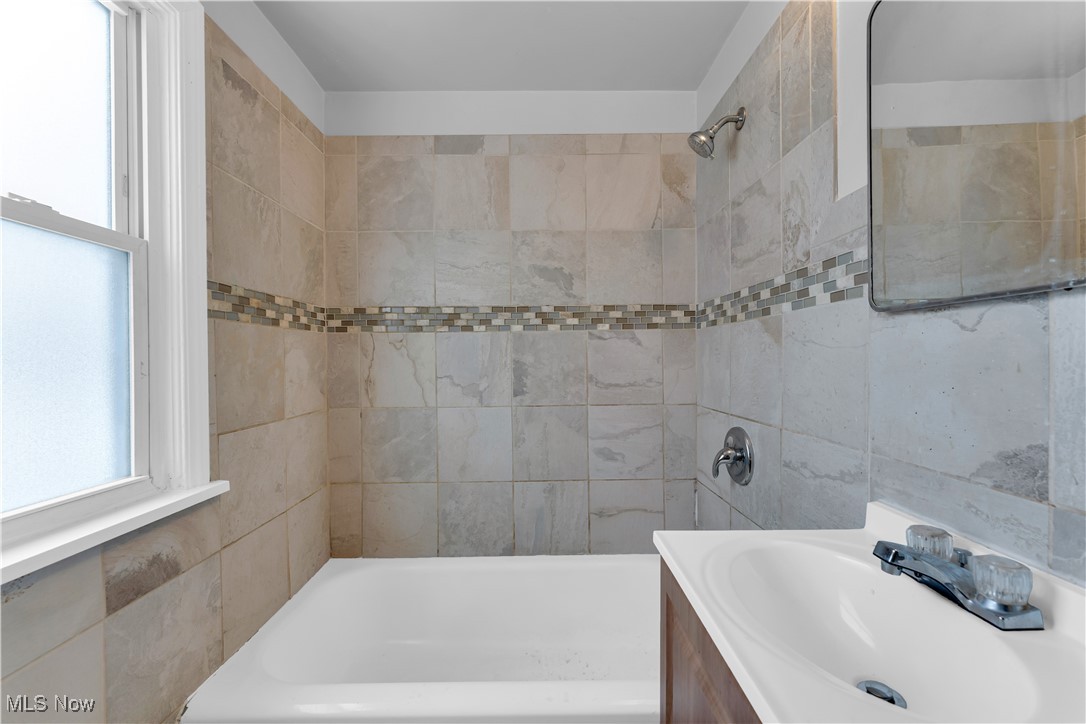 5213 E 119th Street Cleveland OH 44125