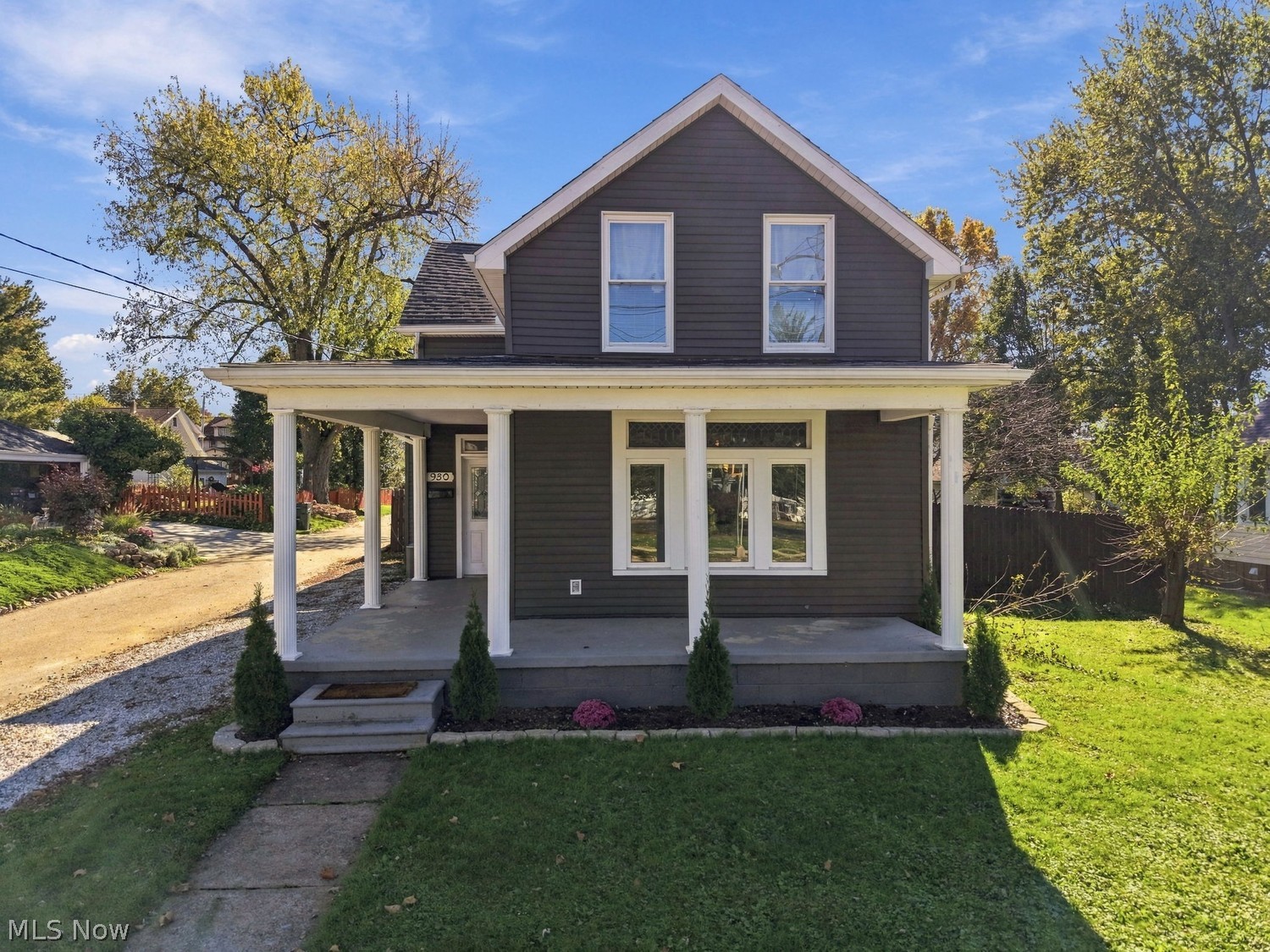 930 E Main Street Louisville OH 44641