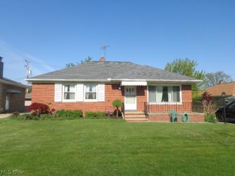 2488 Dale Avenue Rocky River OH 44116