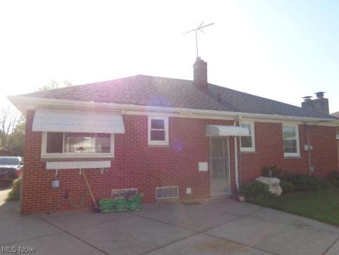 2488 Dale Avenue Rocky River OH 44116