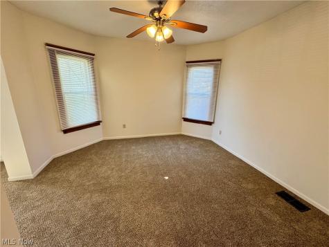 909 Clarendon Avenue SW Canton OH 44710