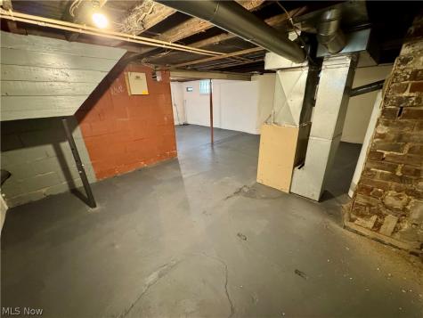 909 Clarendon Avenue SW Canton OH 44710