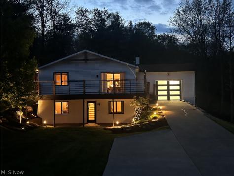 573 W Mohawk Drive Malvern OH 44644