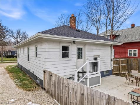 1156 Parkside Drive Alliance OH 44601