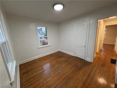 4258 Mahoning Avenue Youngstown OH 44515