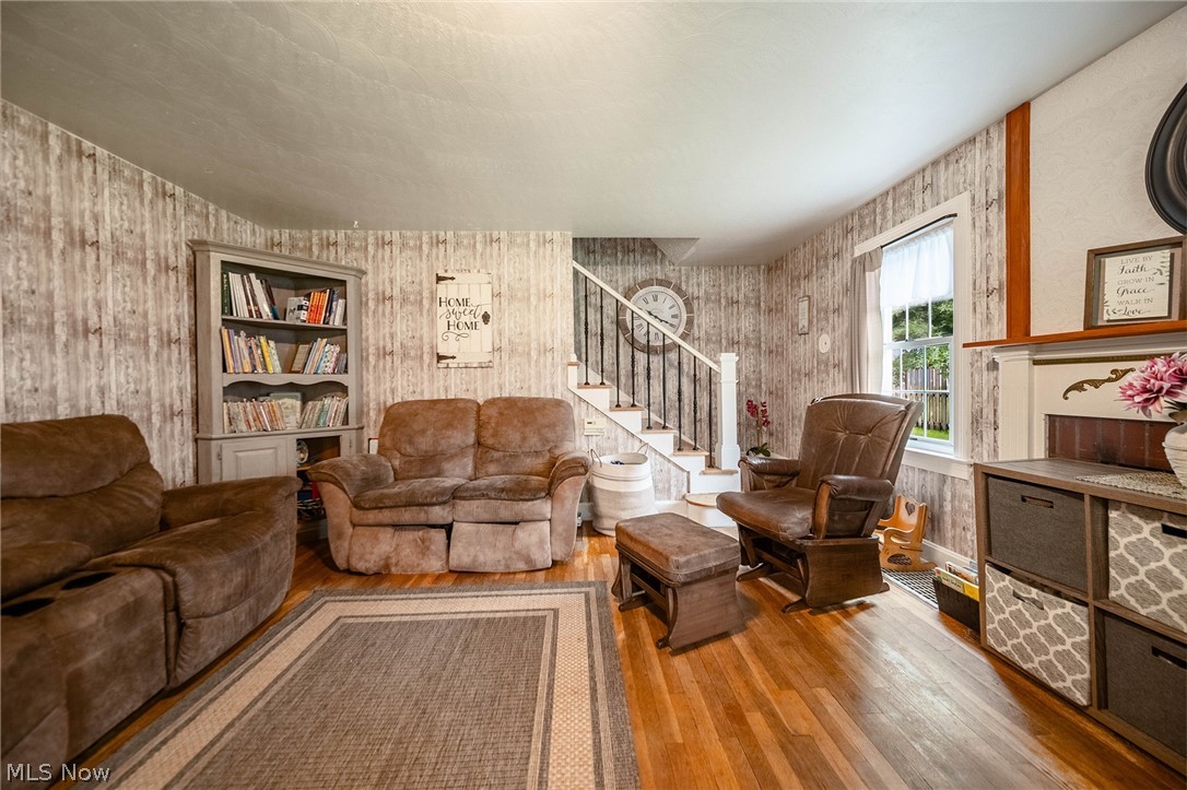 357 State Road Warren OH 44483