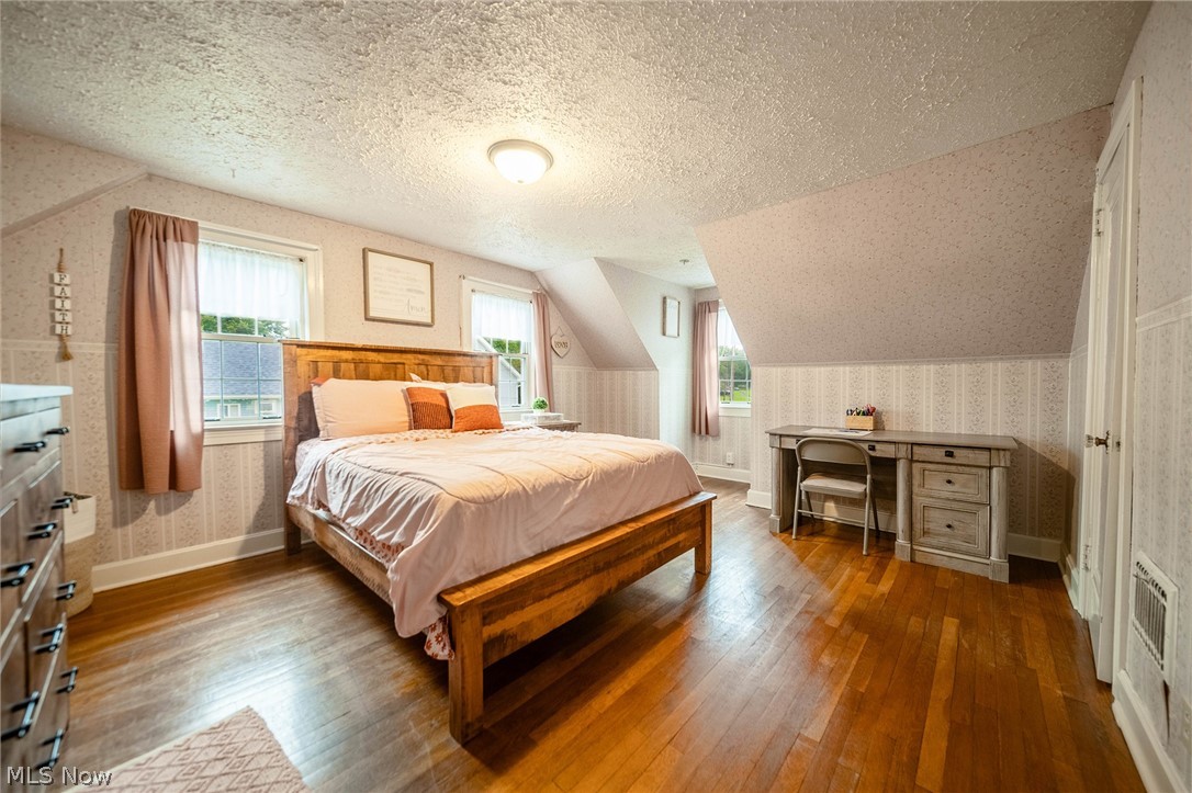 357 State Road Warren OH 44483