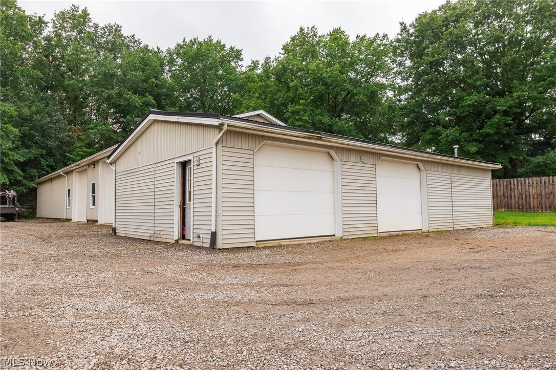 357 State Road Warren OH 44483