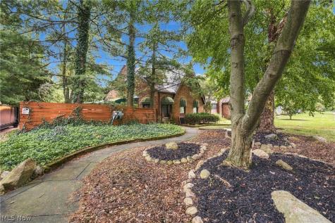 4503 W 221st Street Fairview Park OH 44126