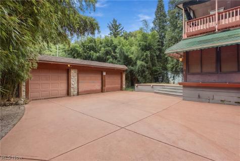 4503 W 221st Street Fairview Park OH 44126