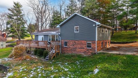 240 Woodland Acres Road Marietta OH 45750