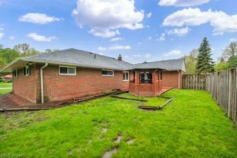 523 Jeannette Drive Richmond Heights OH 44143