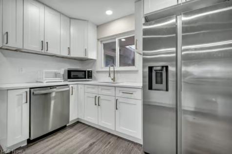 523 Jeannette Drive Richmond Heights OH 44143