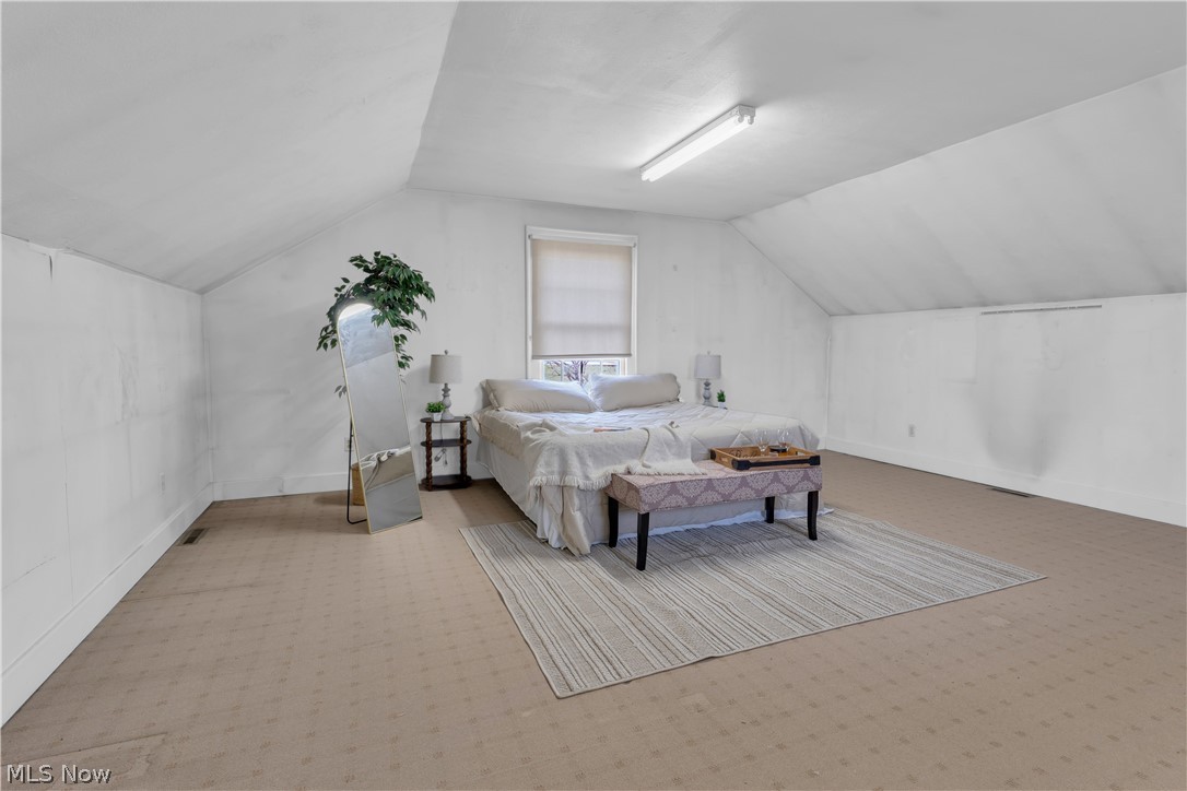 6486 E Garfield Road Petersburg OH 44454