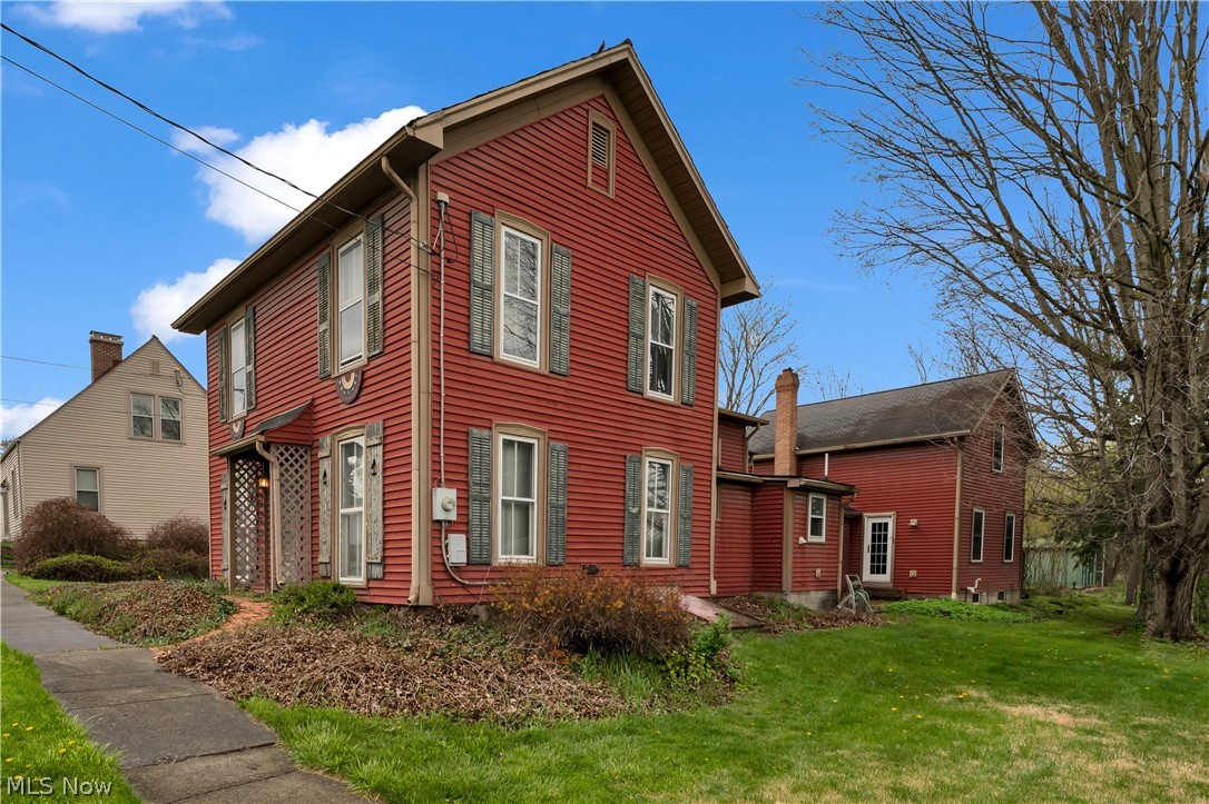 6486 E Garfield Road Petersburg OH 44454