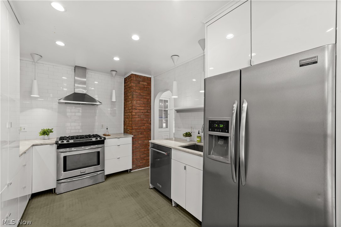 20715 Stratford Avenue Rocky River OH 44116