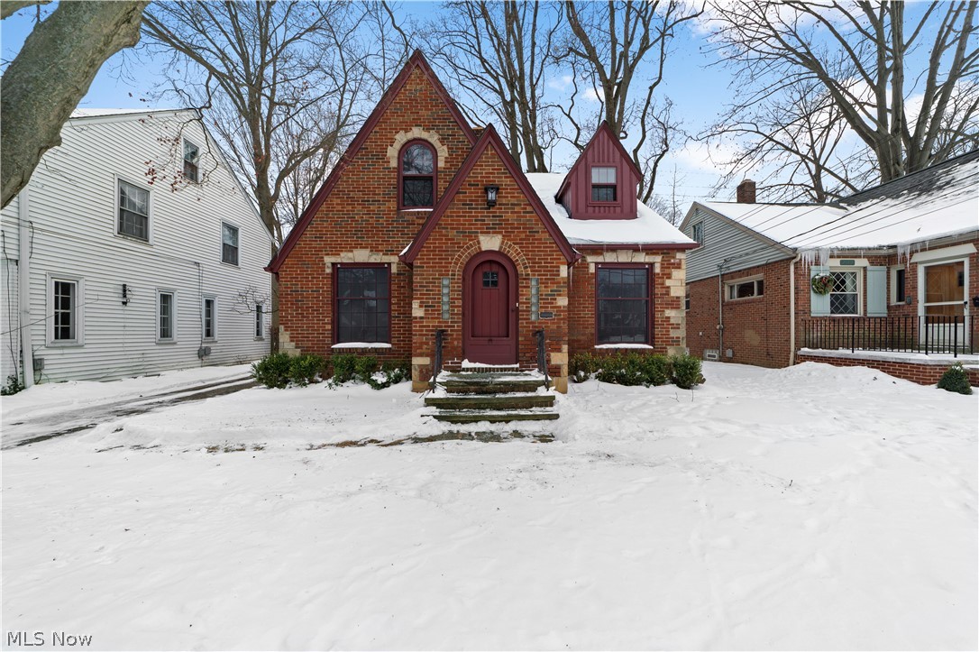 20715 Stratford Avenue Rocky River OH 44116