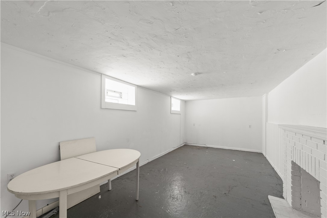 20715 Stratford Avenue Rocky River OH 44116