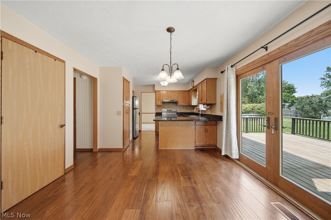 1749 Cove Street NW Uniontown OH 44685