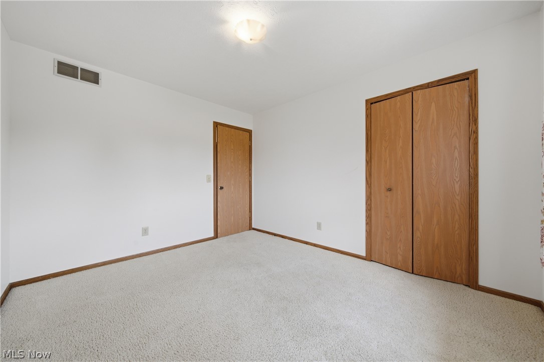 1749 Cove Street NW Uniontown OH 44685