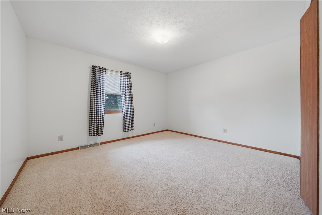 1749 Cove Street NW Uniontown OH 44685