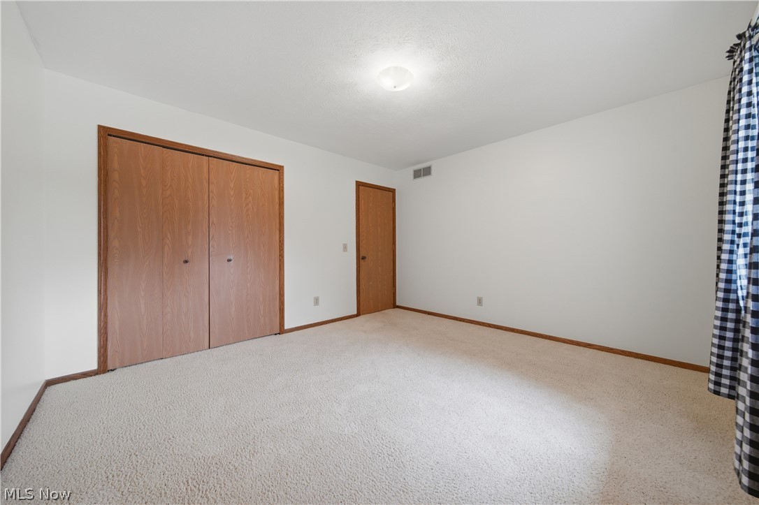 1749 Cove Street NW Uniontown OH 44685