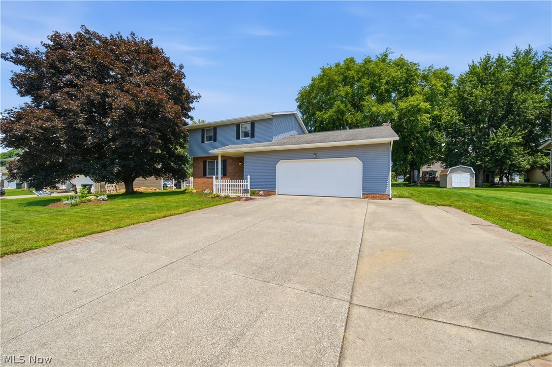 1749 Cove Street NW Uniontown OH 44685