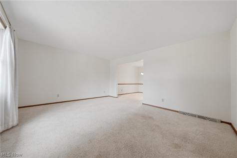 1749 Cove Street NW Uniontown OH 44685