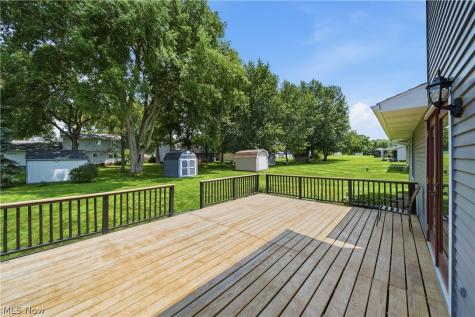 1749 Cove Street NW Uniontown OH 44685