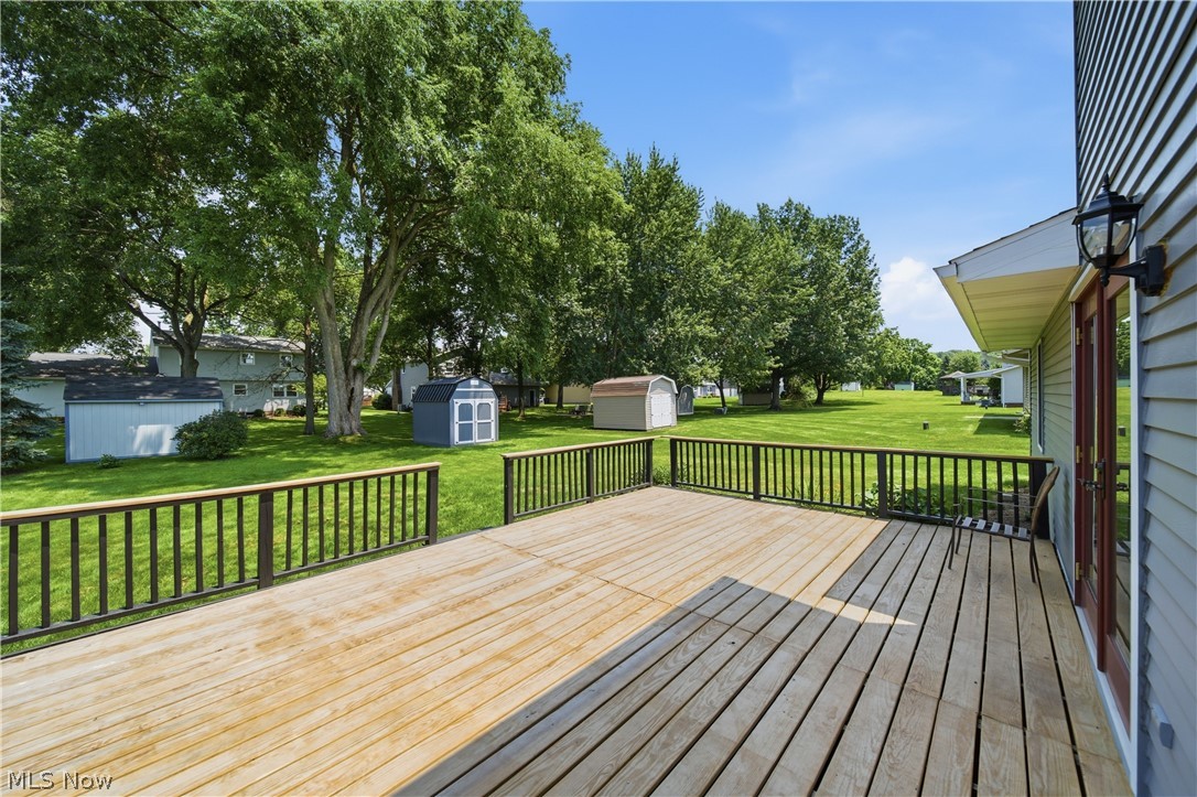 1749 Cove Street NW Uniontown OH 44685