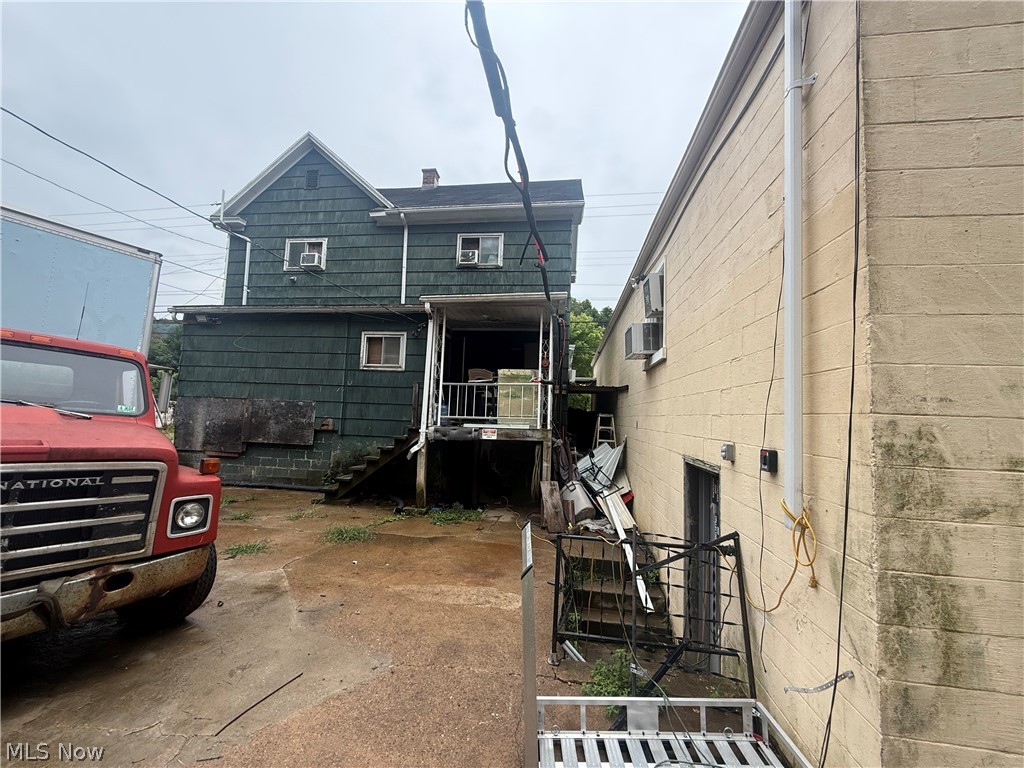 55821 National Road Bridgeport OH 43912