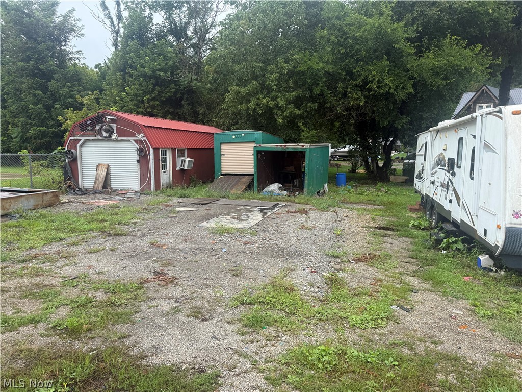 55821 National Road Bridgeport OH 43912