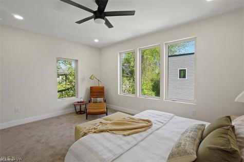 4210 Peach Court Cleveland OH 44113