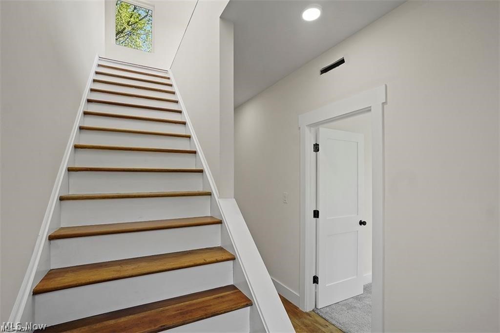 4210 Peach Court Cleveland OH 44113