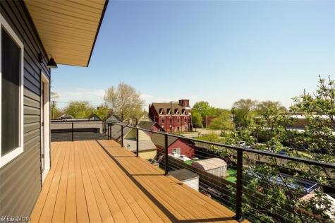 4210 Peach Court Cleveland OH 44113