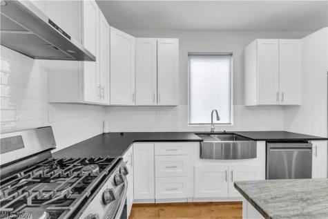 4210 Peach Court Cleveland OH 44113