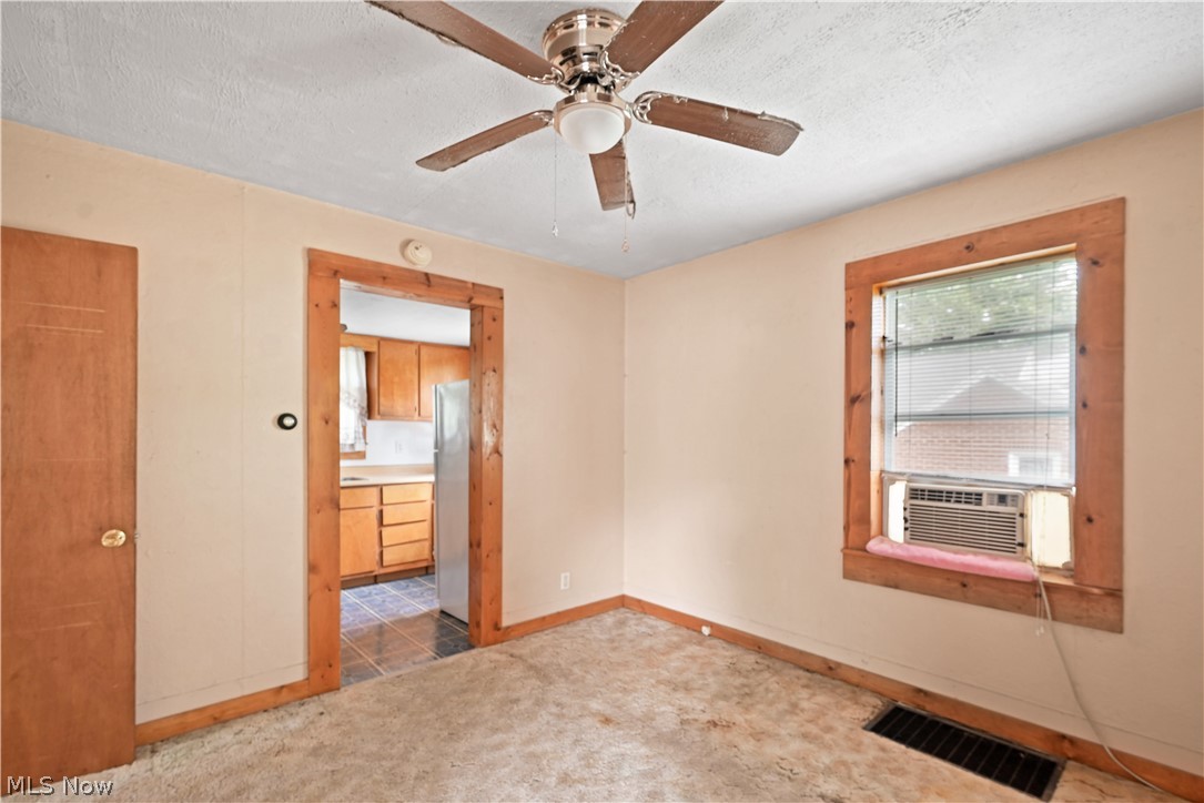 374 Niles Cortland Road SE Warren OH 44484
