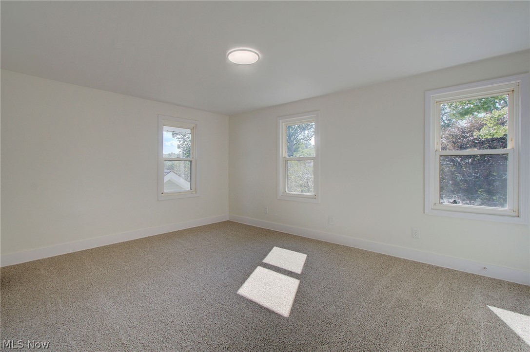 483 Sullivan Avenue Akron OH 44305