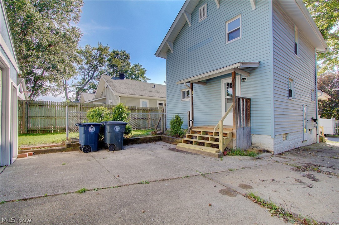483 Sullivan Avenue Akron OH 44305