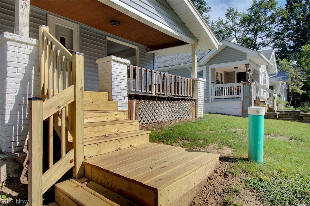 483 Sullivan Avenue Akron OH 44305