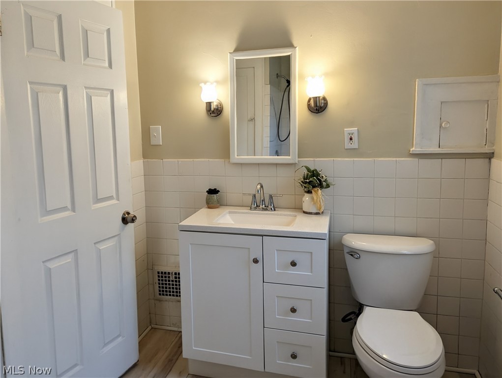 3476 Meadowbrook Boulevard Cleveland Heights OH 44118