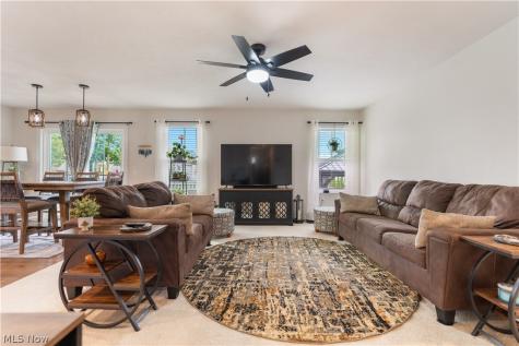 2723 Baker Drive Norton OH 44203
