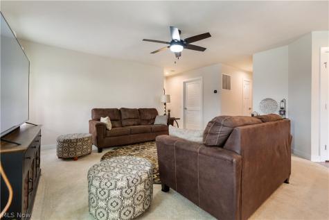 2723 Baker Drive Norton OH 44203