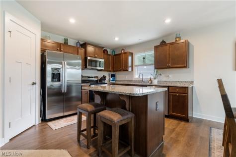 2723 Baker Drive Norton OH 44203