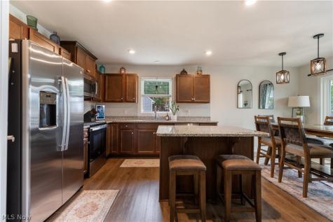2723 Baker Drive Norton OH 44203