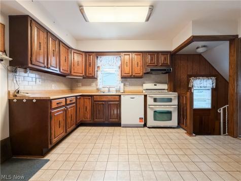15357 Rademaker Boulevard Brook Park OH 44142